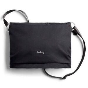 Bellroy Lite Sacoche Sling Bag in Black